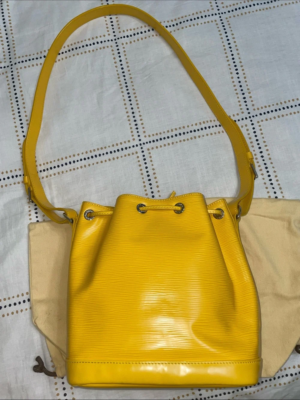 Louis Vuitton Yellow Citron Epi Leather Drawstring Noe BB Bucket Bag